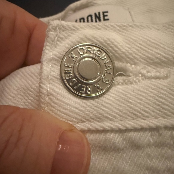 RE/DONE
90s High Rise Loose Jean in White Straight Leg Size US30 - Picture 8 of 10